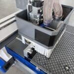 veiligheidskap rondom motor en bewerking