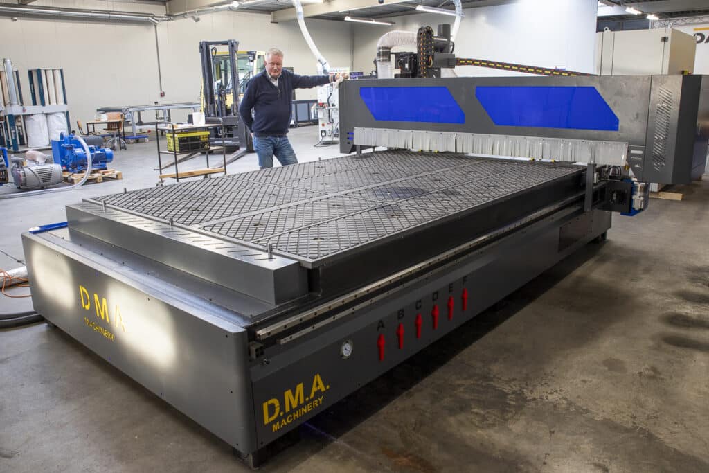 DMA CNC-Machines ontworpen en gebouwd in Almelo